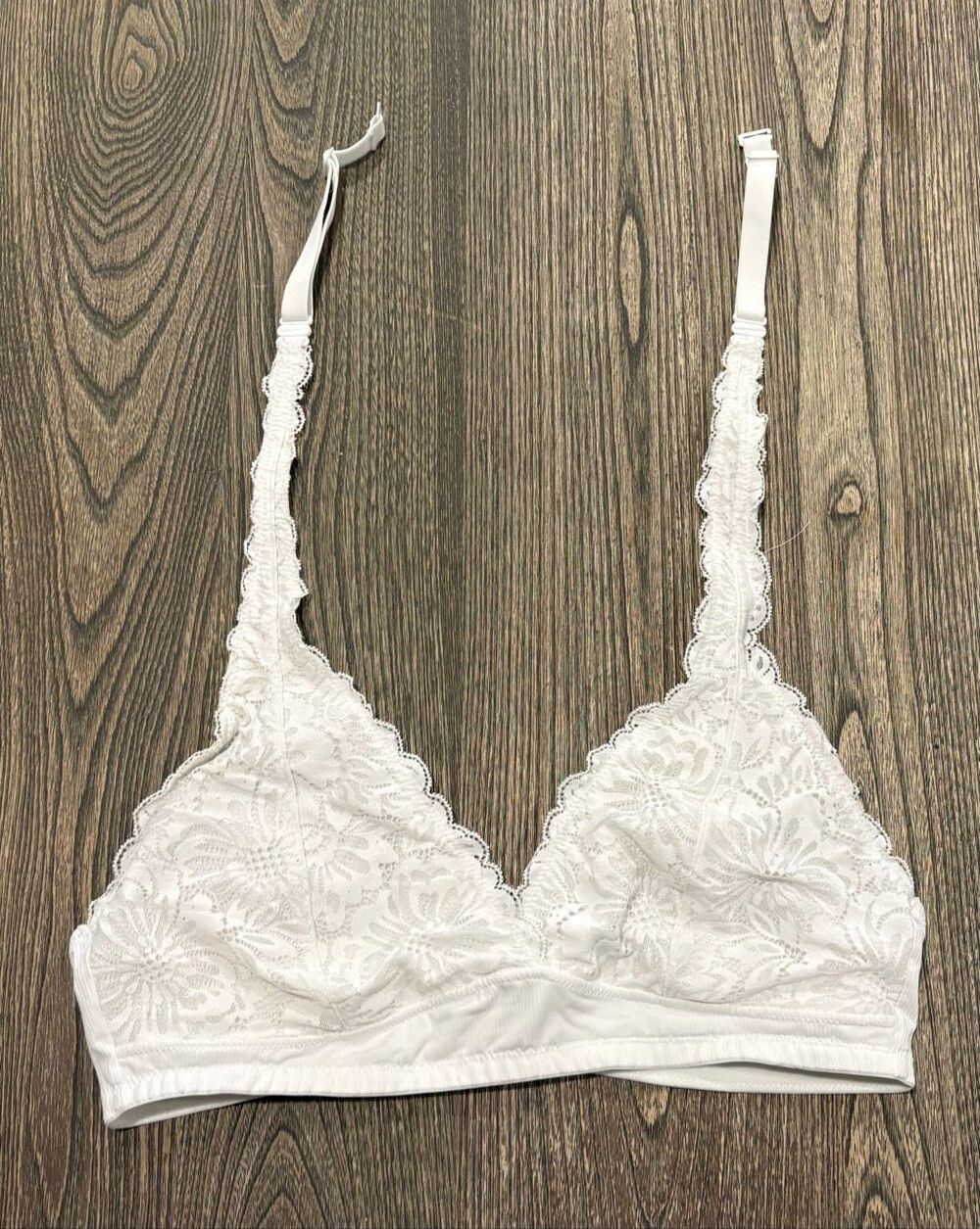 So Intimate Women's Floral Lace Wireless Convertible Bralette White Size XL